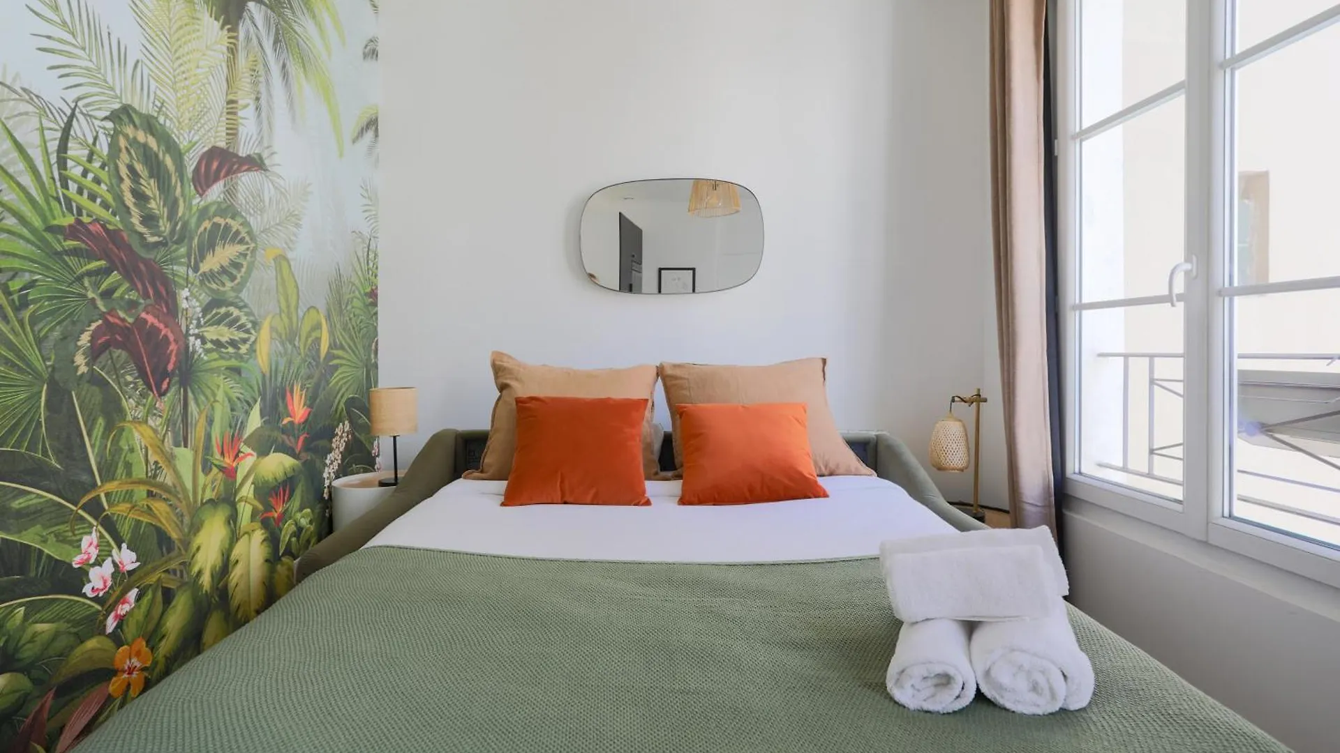 123Paris City Apartahotel